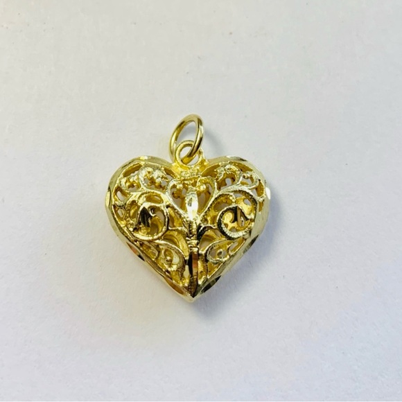 Jewelry - Real 10k Yellow Gold Heart Charm Pendant